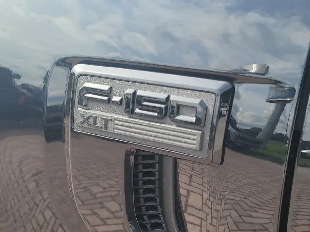 Used 2024 Black Ford XLT image 9