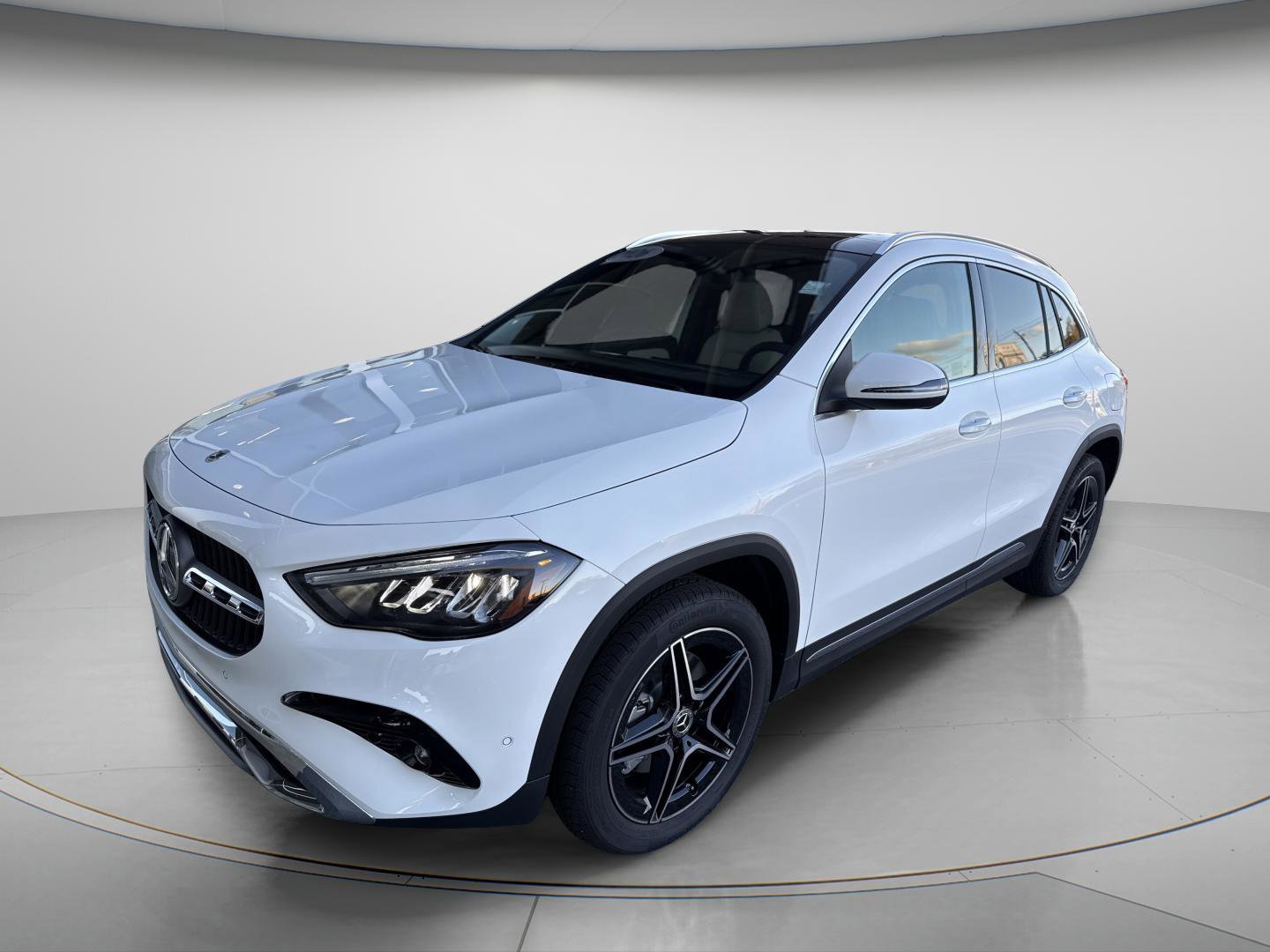 Certified Used 2026 Polar White Mercedes-Benz GLA 250 image 8