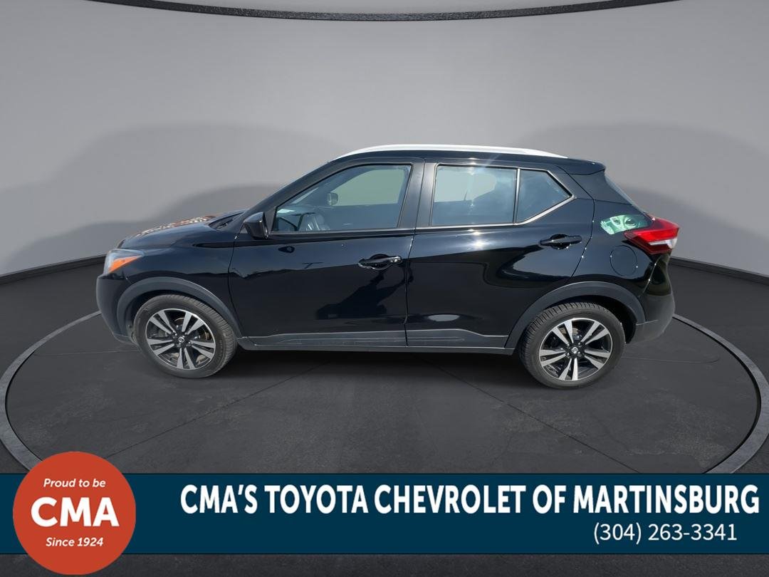 Used 2019 Super Black Nissan SV image 5