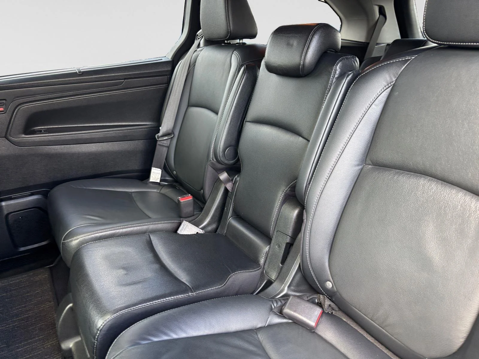 Used 2021 Crystal Black Pearl Honda Touring image 44