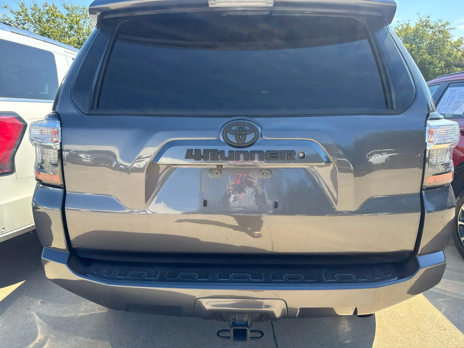 Used 2014 Magnetic Gray Metallic Toyota SR5 Premium image 6