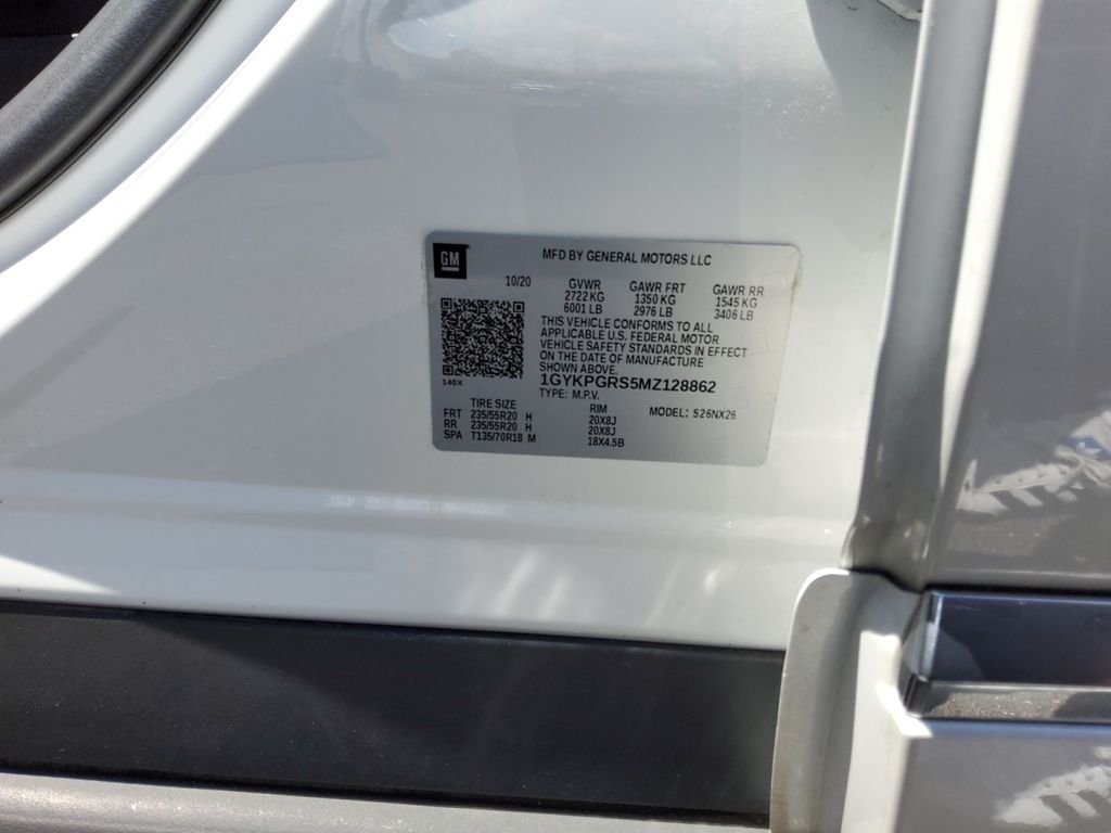 Used 2021 White Cadillac Sport image 20