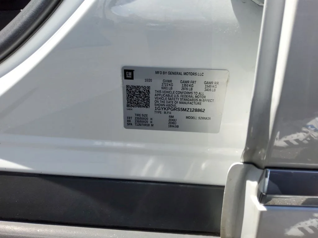 Used 2021 White Cadillac Sport image 20