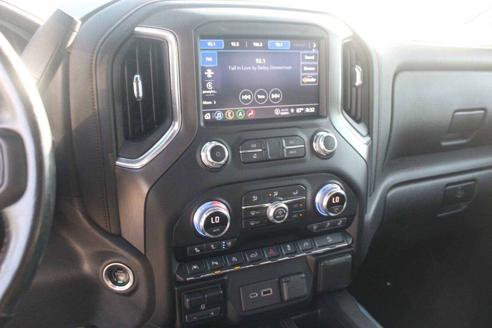 Used 2021 SUMMIT WHITE GMC AT4 image 22