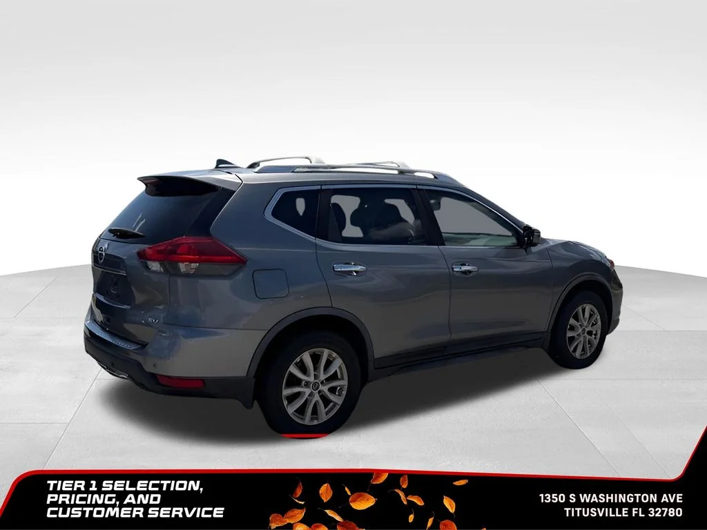 Used 2019 Gray Nissan SV image 15