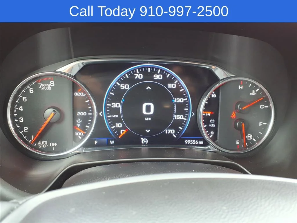 Used 2023 Iridescent Pearl Tricoat Chevrolet RS image 29