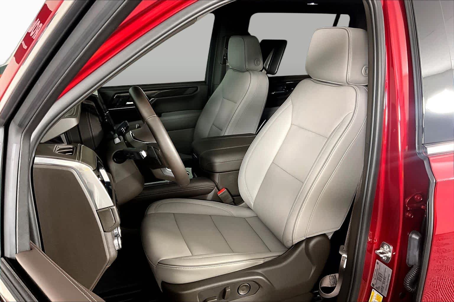 Used 2026 Volcanic Red Tintcoat GMC Elevation image 16