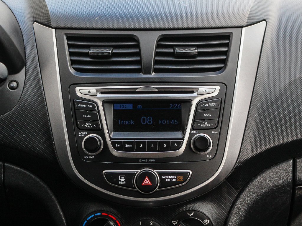 Used 2016 Black Hyundai SE image 16