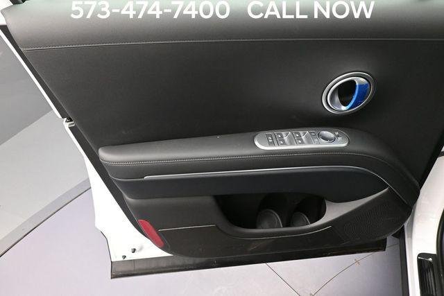New 2026 White Hyundai SEL AWD image 10