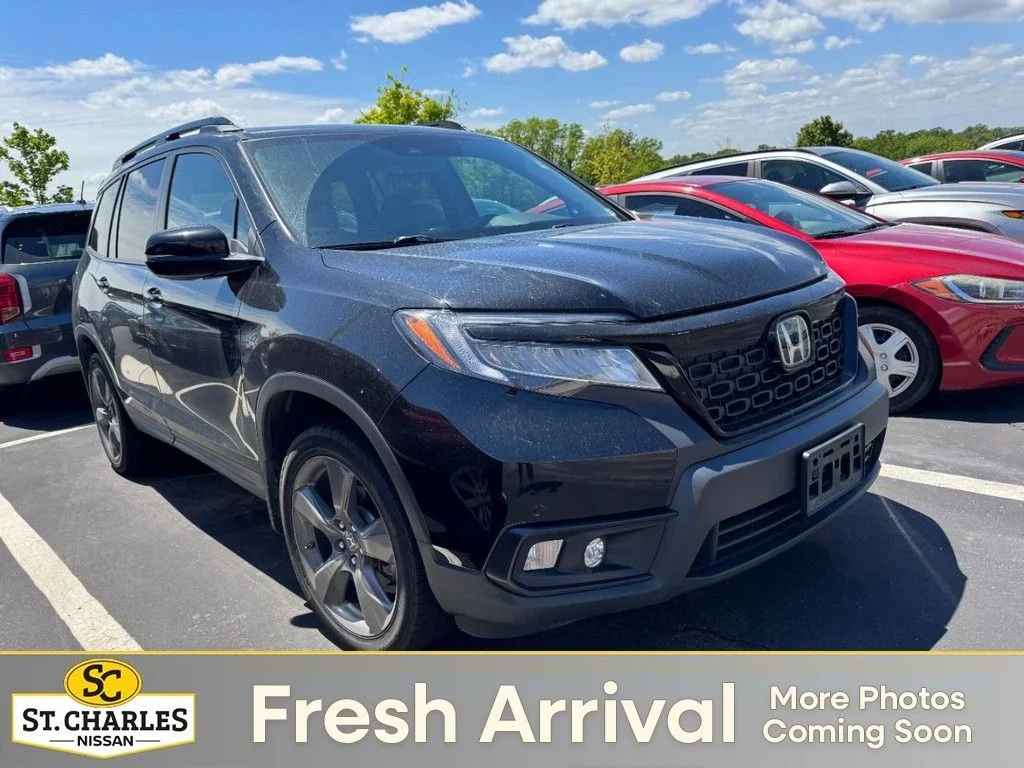 2019 Honda Passport 3.5 Touring 4WD Auto's photo