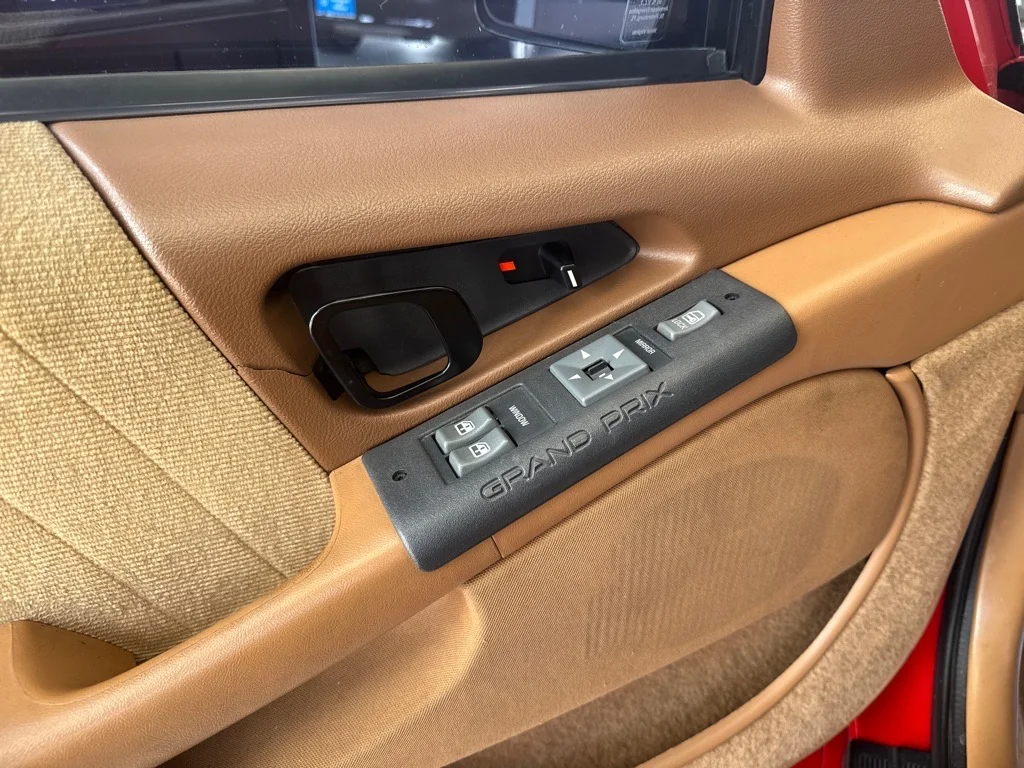 1990 Pontiac Grand Prix - Photo 20