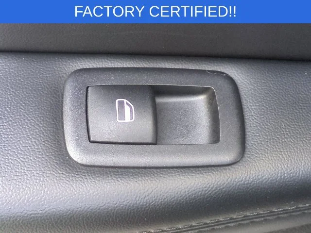 Used 2019 Gray Jeep Limited image 31