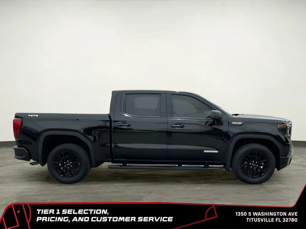Used 2025 Onyx Black GMC Elevation image 15