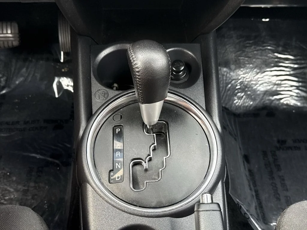Used 2016  Mitsubishi ES image 18