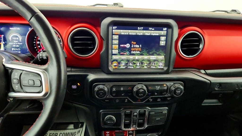 Used 2022 Limited Edition Tuscadero Pearlcoat Jeep Unlimited Rubicon 4x4 w/ Hard Top, Leather Seats & LED Lighting image 17