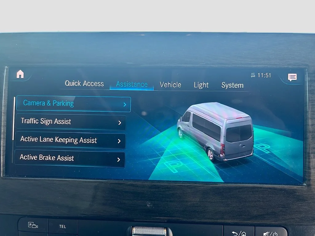 Used 2022  Mercedes-Benz Cargo 144 WB image 49