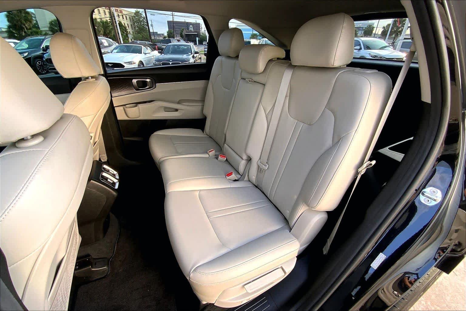 Used 2022 Ebony Black Kia S image 21