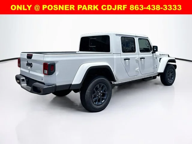 New 2026 Bright White Clear-Coat Exterior Paint Jeep  image 5