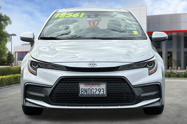 Certified Used 2020 CLASSIC SILVER MET Toyota  image 10