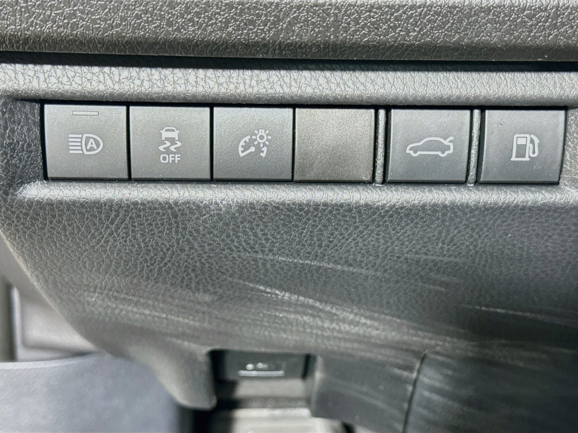 Certified Used 2024 Ice Cap Toyota LE image 10