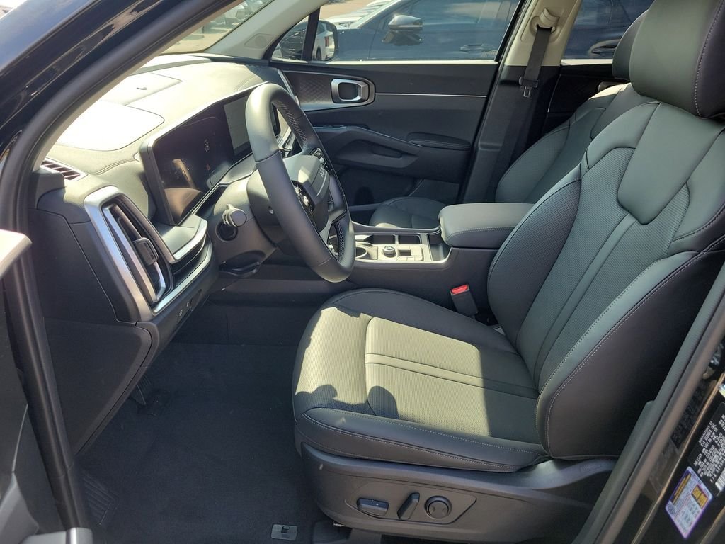 New 2026 Black Kia EX image 23