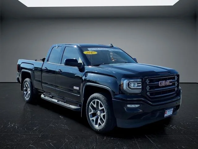2017 GMC Sierra 4WD Double Cab Standard Box SLT's photo