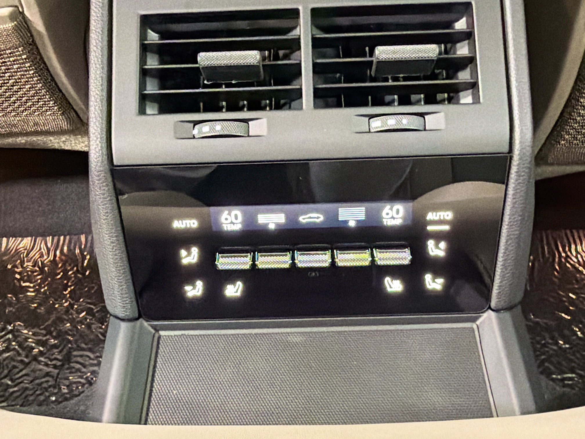 New 2026 Aventurine Green Metallic Porsche  image 20