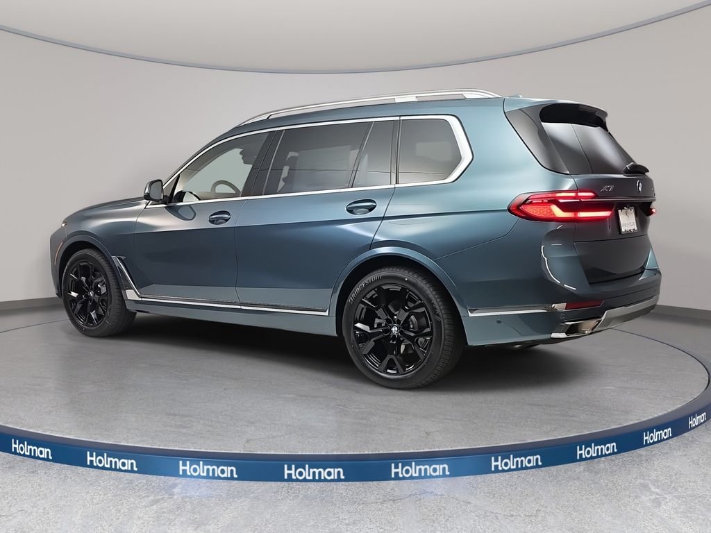 Used 2026 Blue Ridge Mountain Metallic BMW xDrive40i image 3
