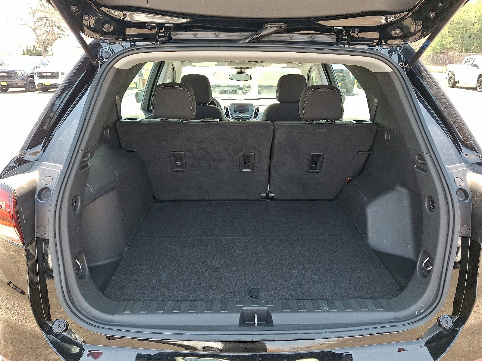 2023 Chevrolet Equinox LS - Photo 30