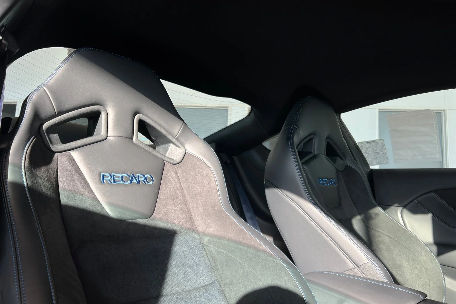 2025 Ford Mustang Dark Horse - Photo 19