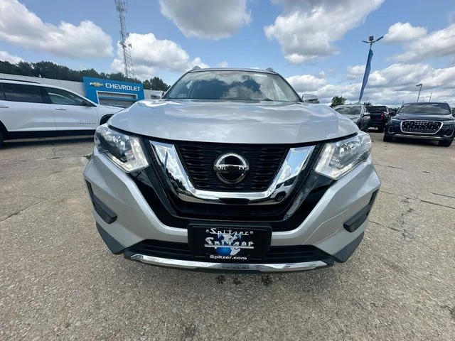 Used 2019 Silver Nissan SV image 30
