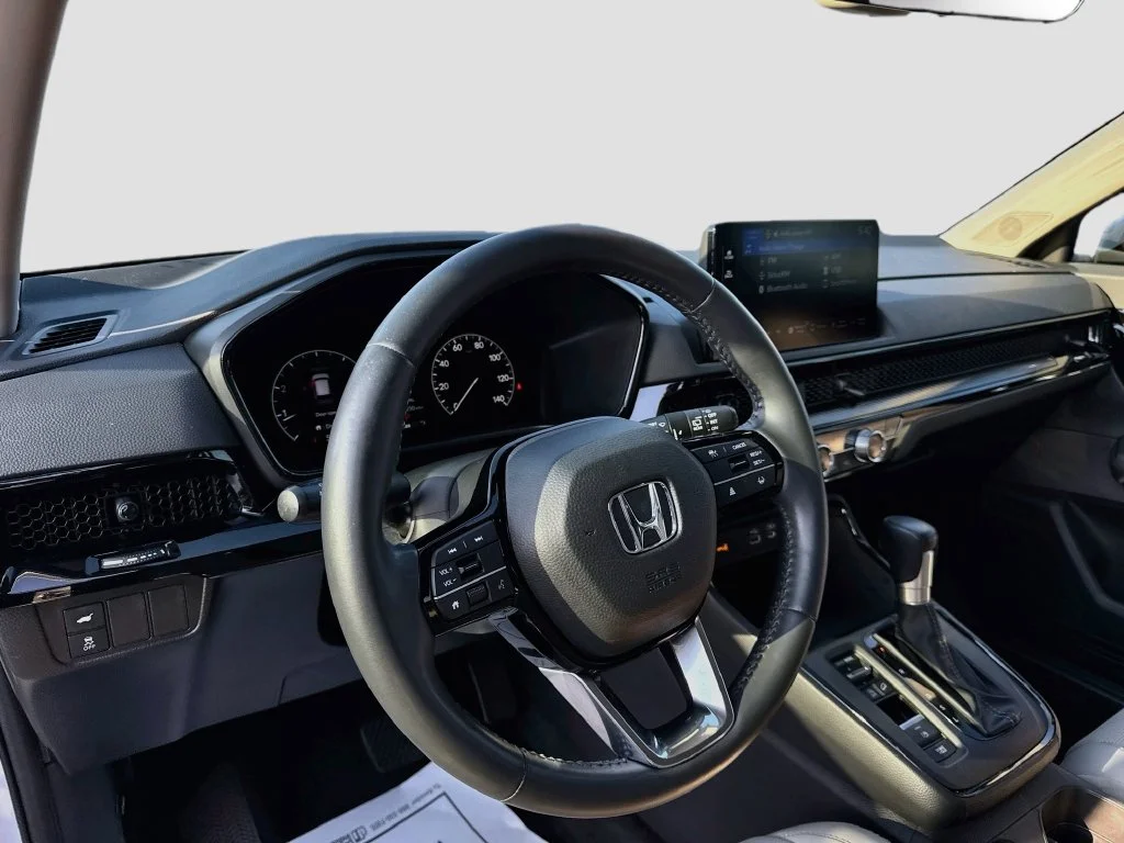 Used 2024 White Honda EX-L image 9