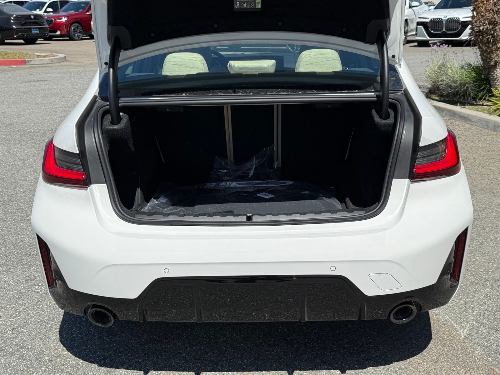 New 2026 Alpine White BMW 330i image 15
