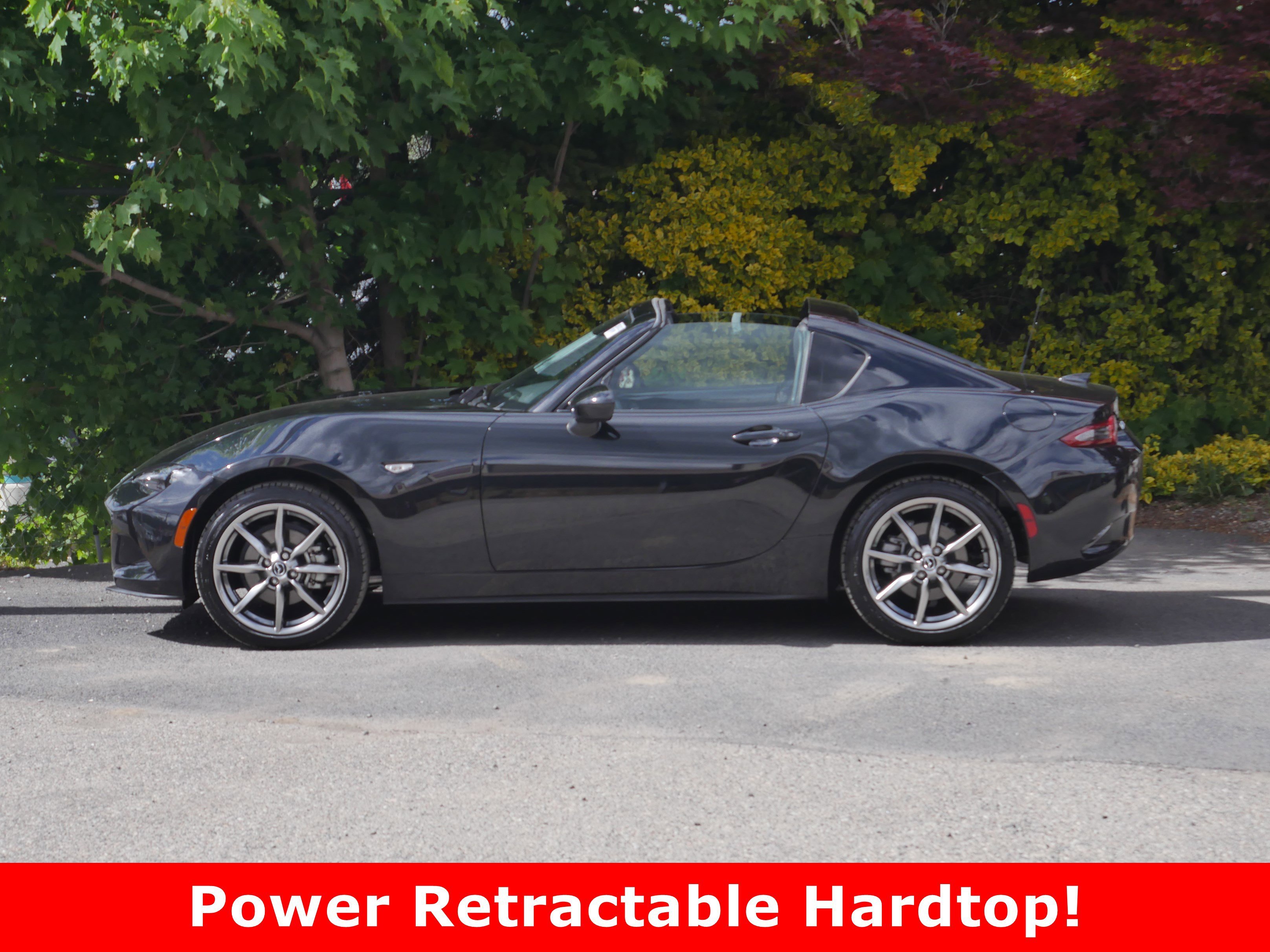 Used 2022 Jet Black Mica Mazda Grand Touring image 16