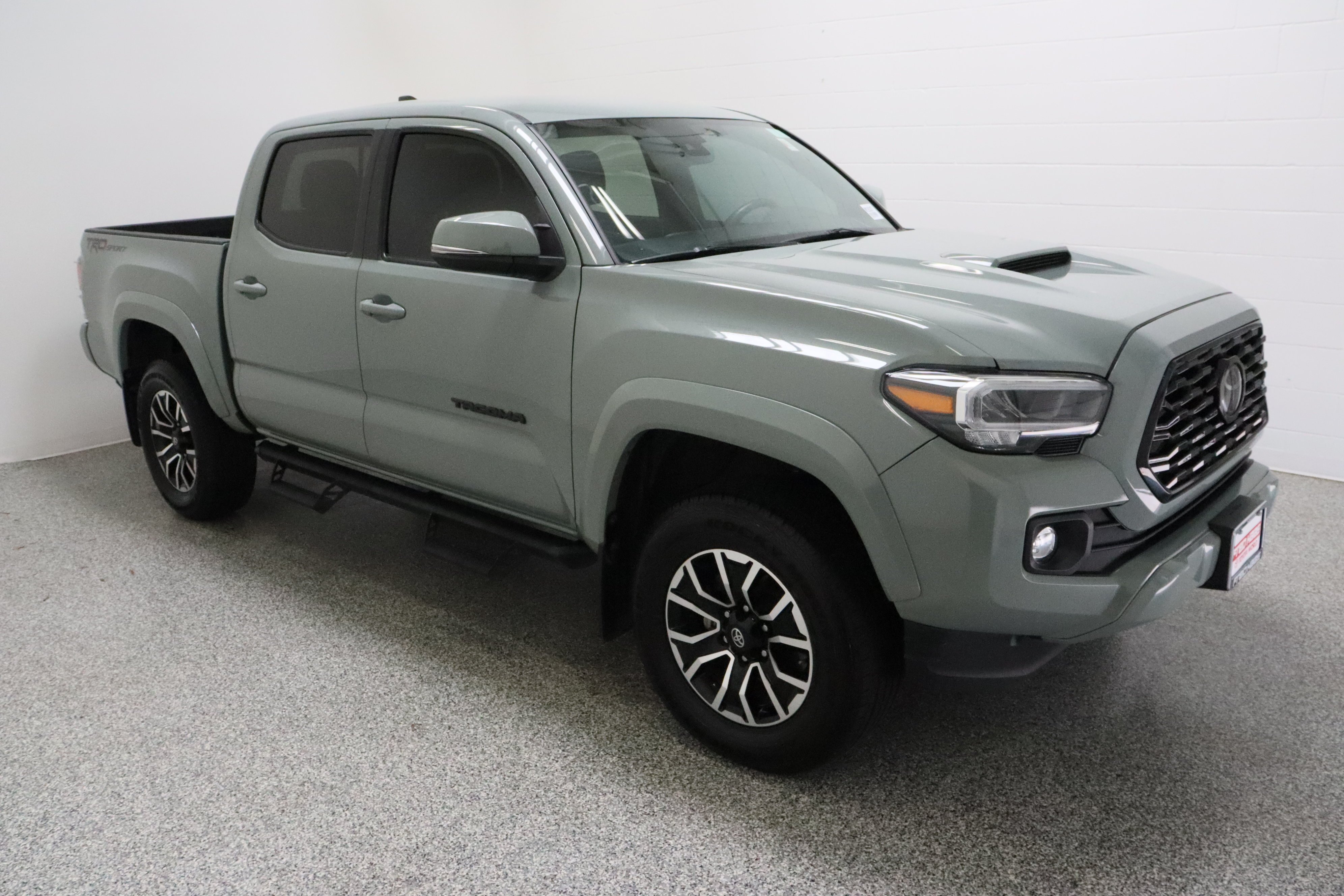 Used 2022 Lunar Rock Toyota TRD Sport 3.5L image 4