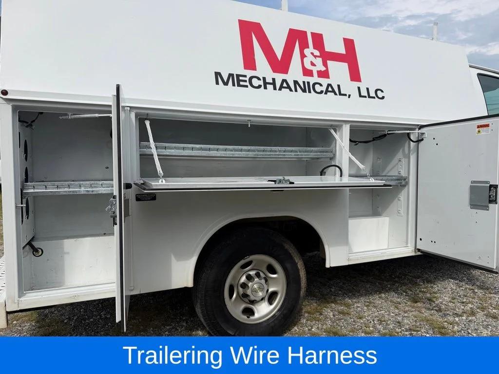 Used 2022 White Chevrolet Work Van image 17
