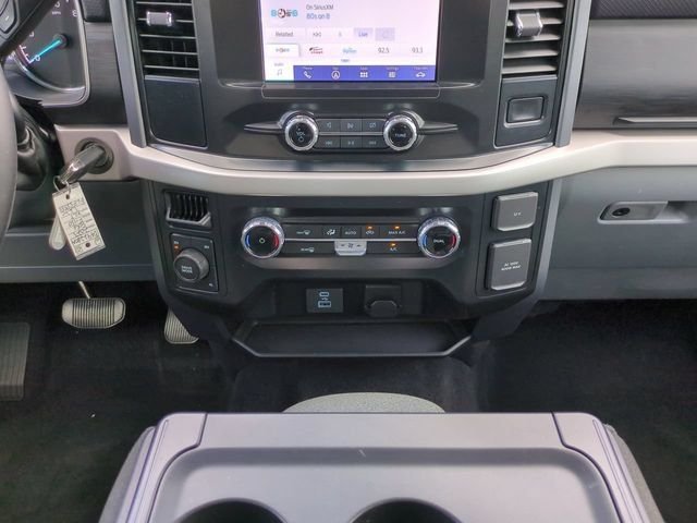 Used 2023 Oxford White Ford XLT image 21