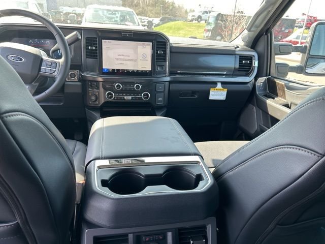 New 2026 Star White Metallic Tri-Coat Ford F-350® Lariat® image 19