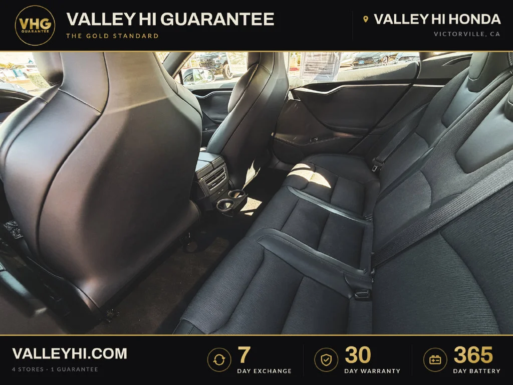 Used 2018  Tesla  image 19