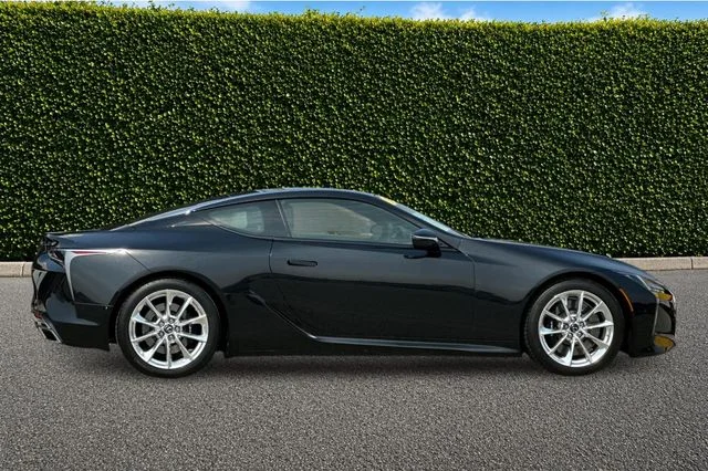Used 2018  Lexus 500 image 3
