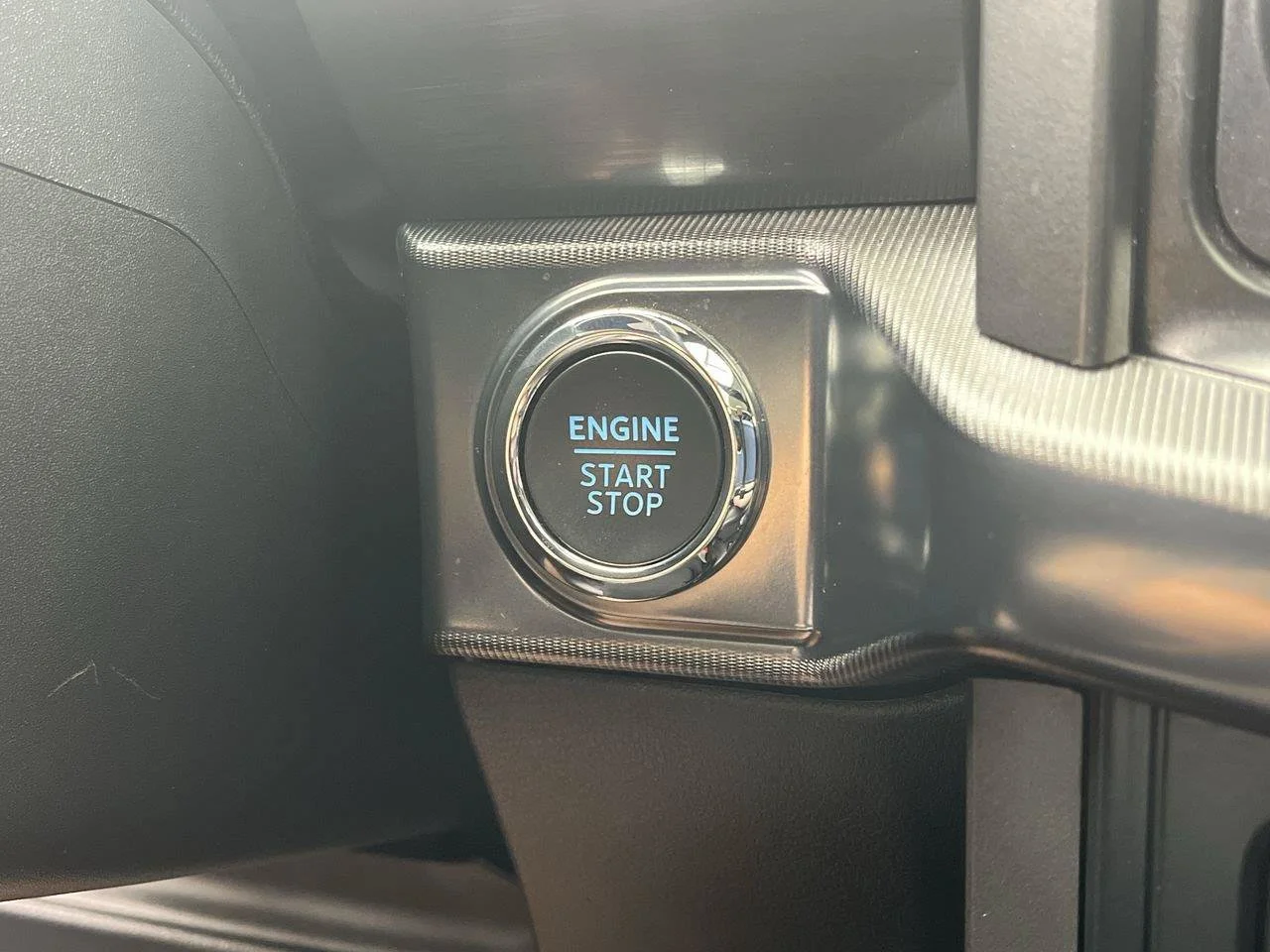 Used 2025 Black Ford LARIAT image 26