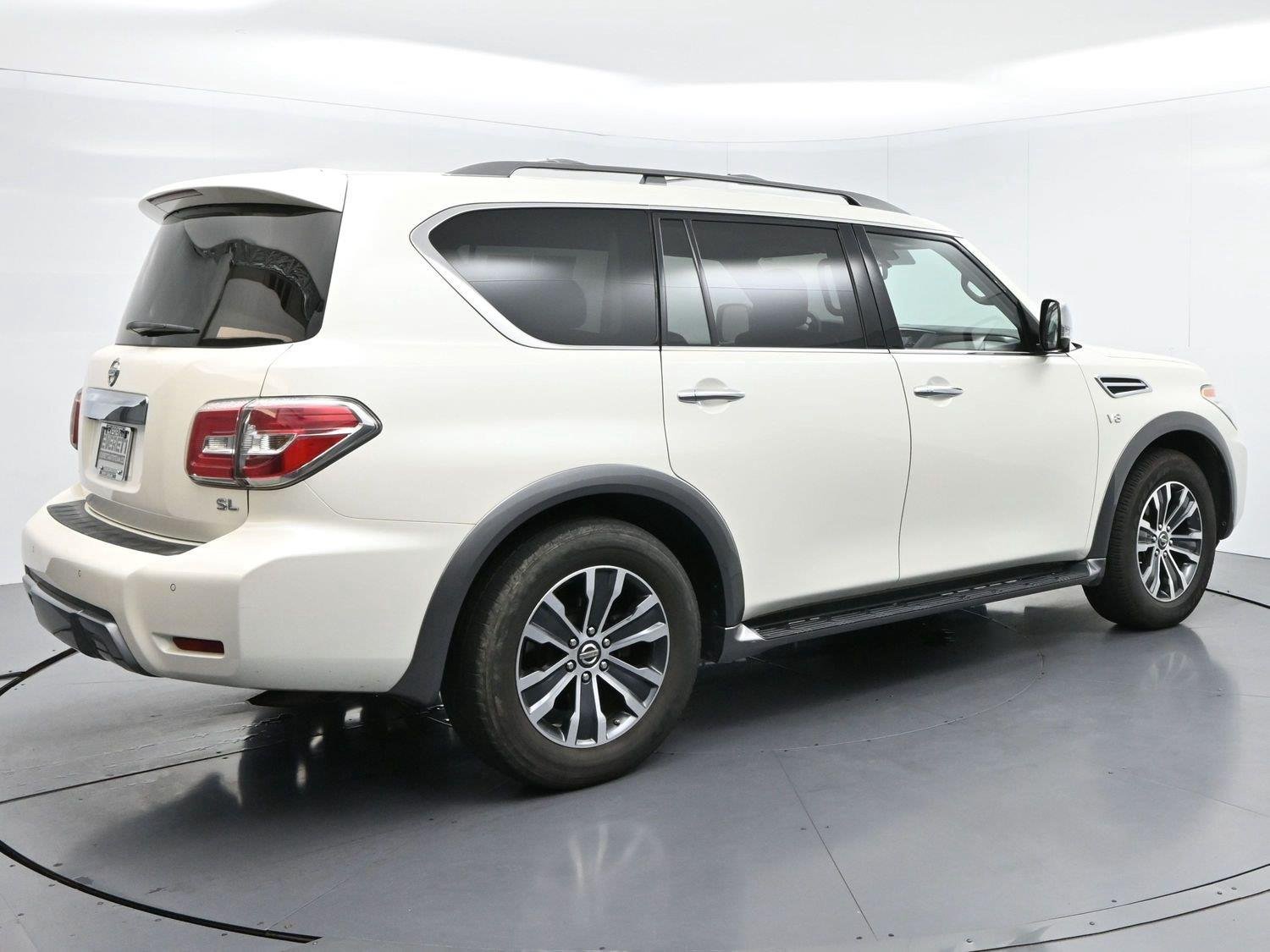 Used 2019 Pearl White Tricoat Nissan SL image 7
