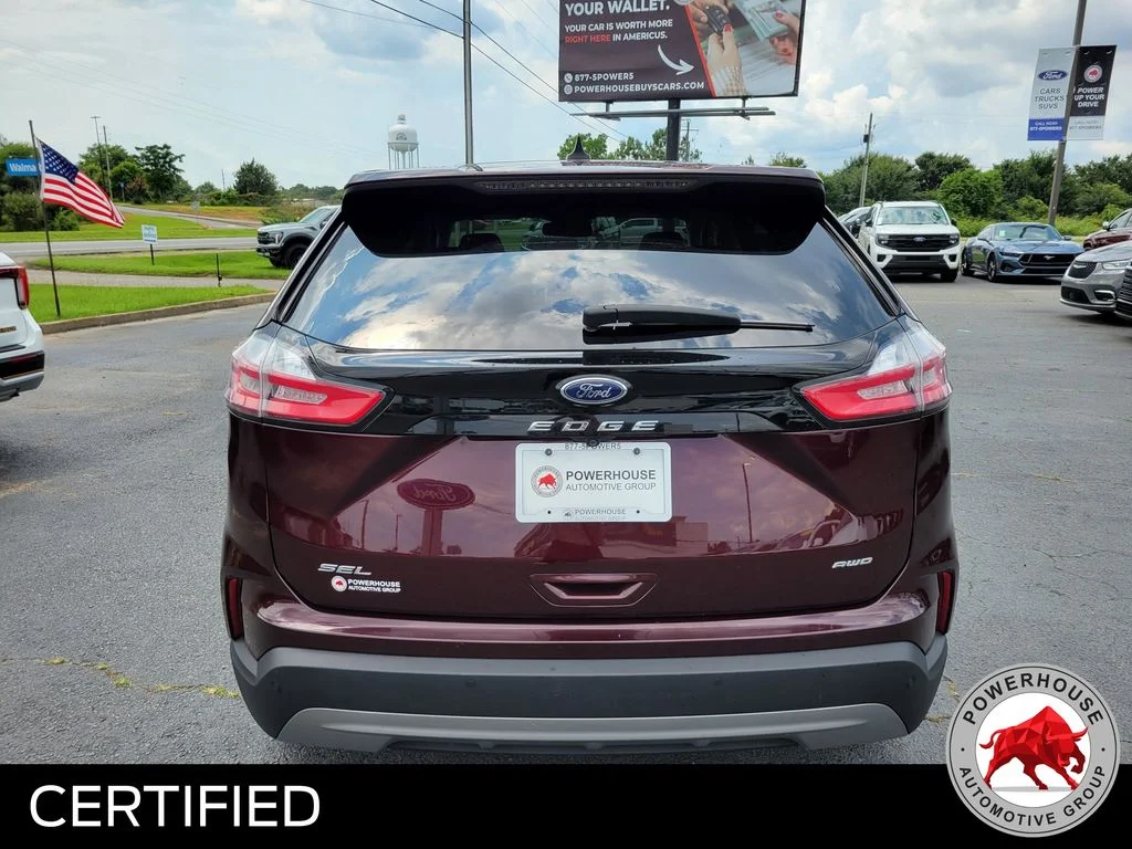 Used 2023 Red Ford SEL image 4