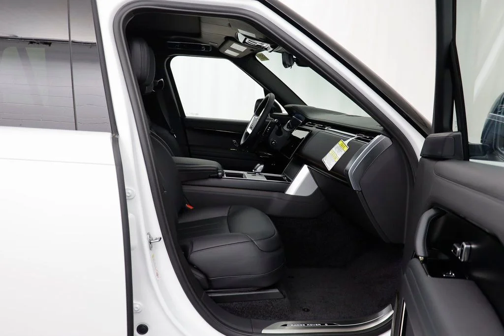 New 2025 White Land Rover SV image 25