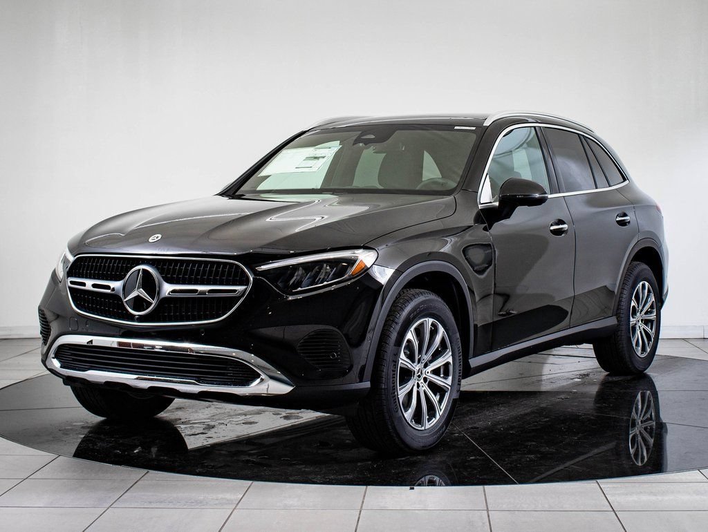 2026 Mercedes-Benz GLC GLC 300 4MATIC's photo