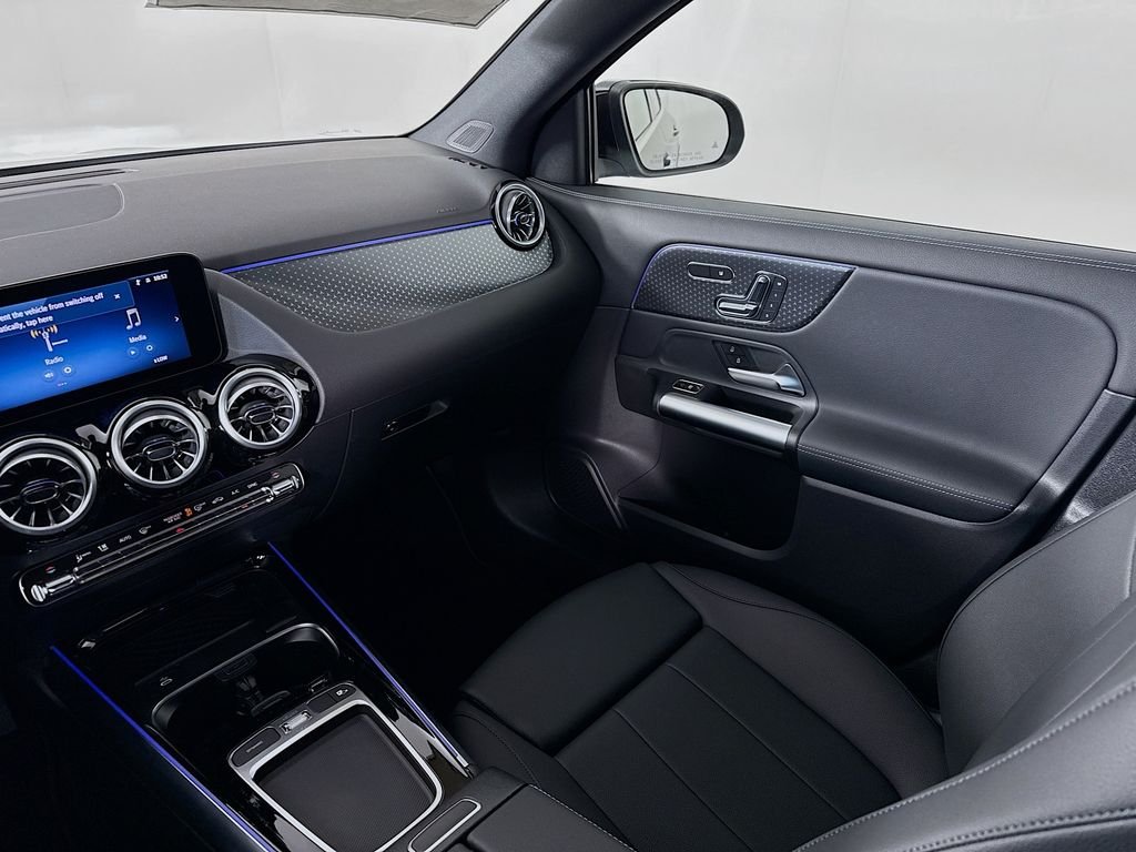 Used 2025 Black Mercedes-Benz GLA 250 image 22
