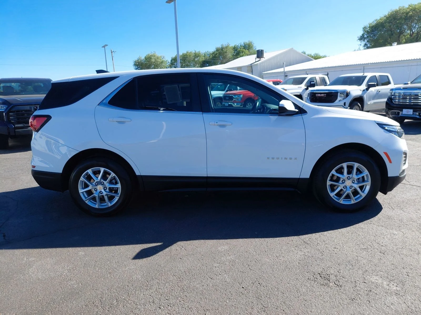 Used 2024 White Chevrolet LT image 3