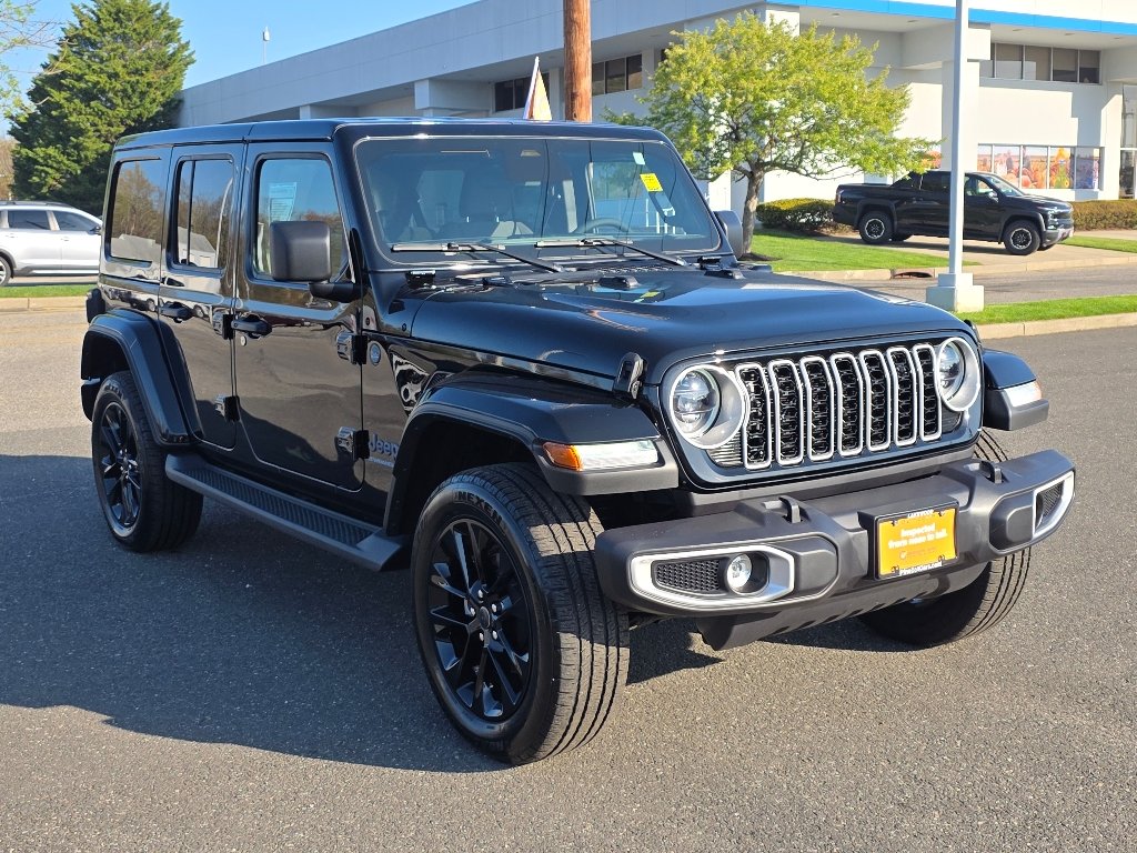 Used 2025 Black Clear Coat Jeep Sahara 4xe image 9