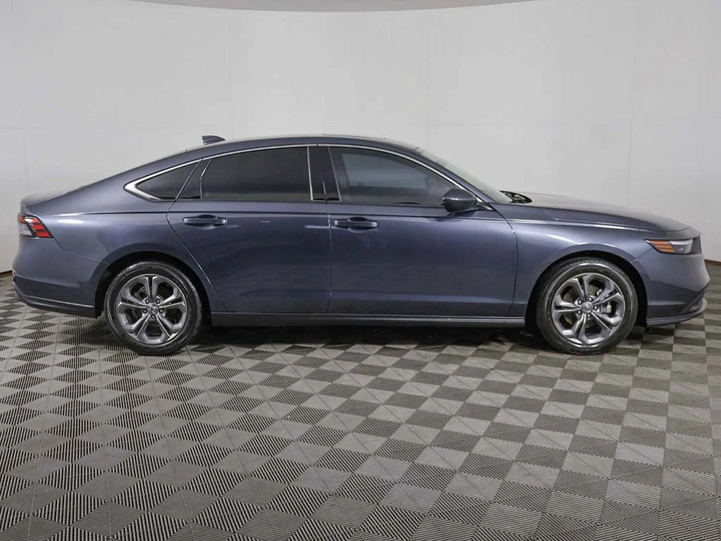 2024 Honda Accord EX - Photo 18