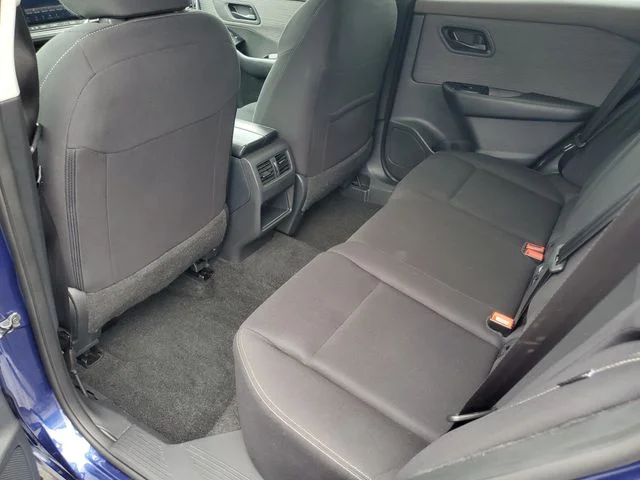 Used 2023 Blue Nissan S image 8
